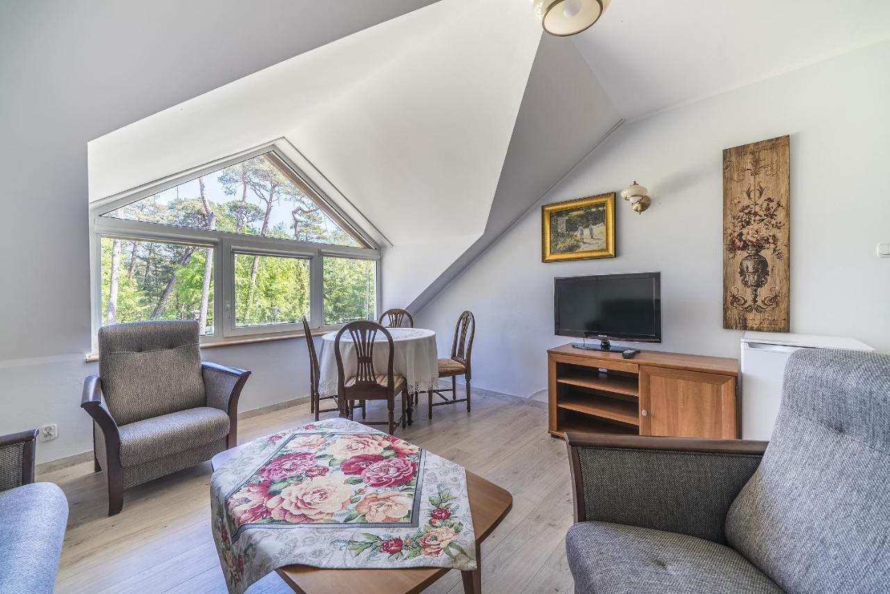 Pod Niebem Jurata Apartment Luaran gambar